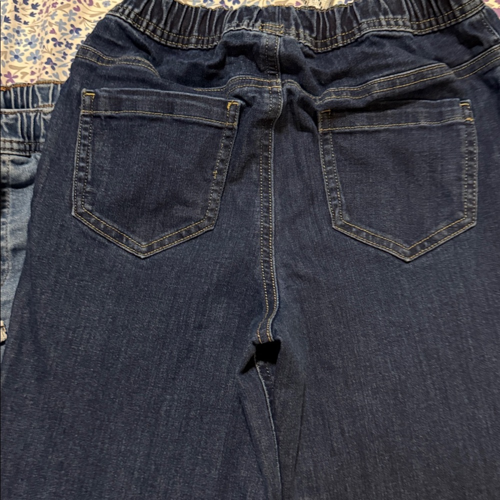 🏖️10 items for $20☀️
365 Kids set of 2 drawstring blue jeans| size 8 - Picture 6 of 11